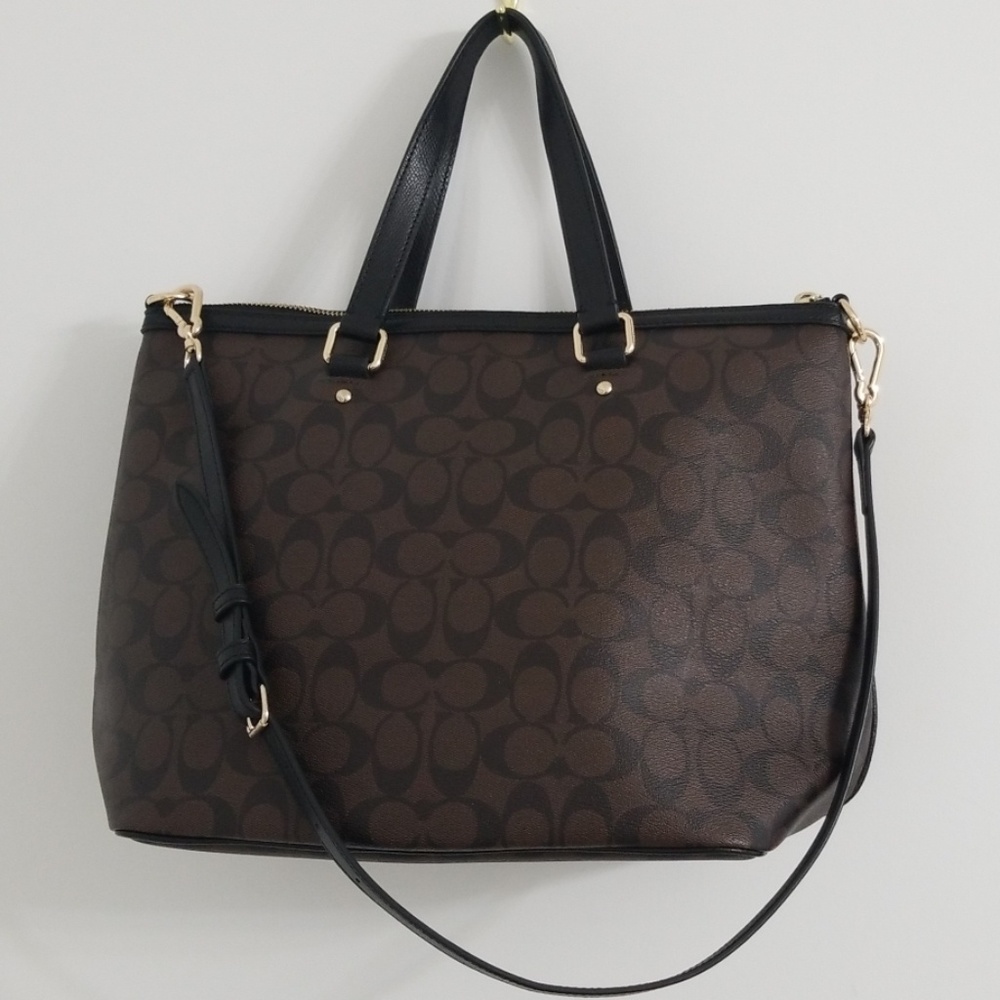 Coach Bag - Picture 4 of 8